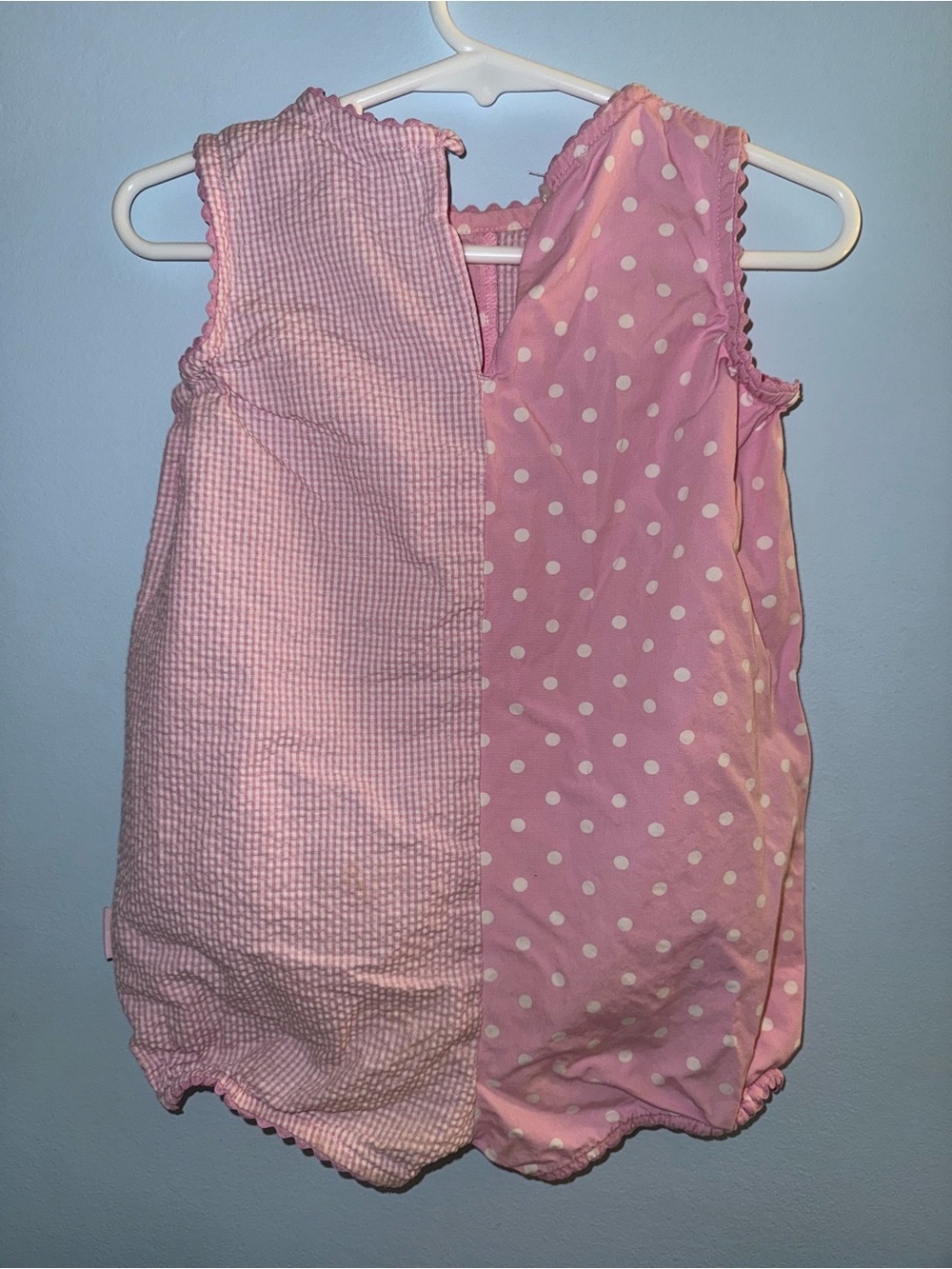 Carter’s romper - Picture 2 of 4